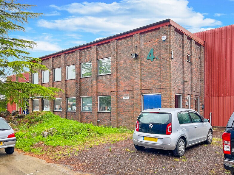 5B Blacknest Rd, Alton for sale - Building Photo - Image 1 of 1