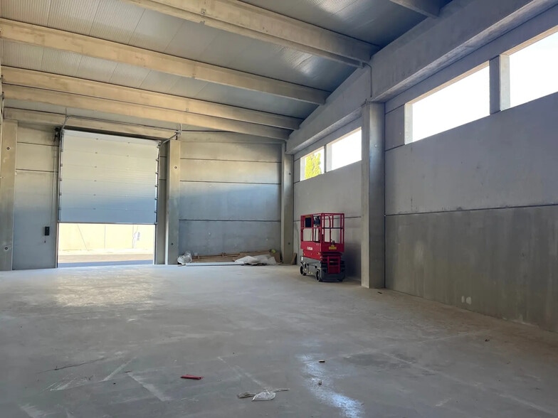 Flex in Puget-sur-Argens for sale - Building Photo - Image 3 of 5