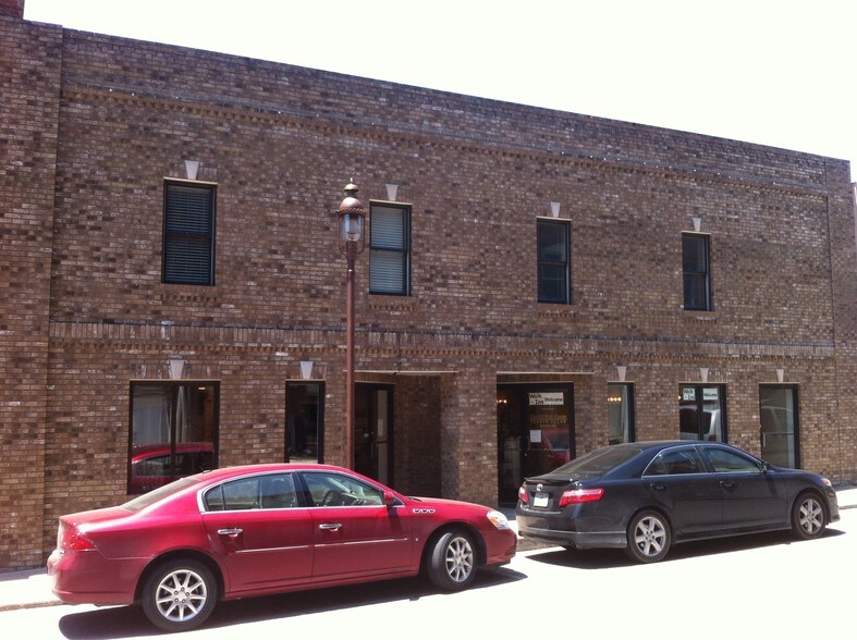 103 N Main St, Harlan, KY for sale - Primary Photo - Image 1 of 1