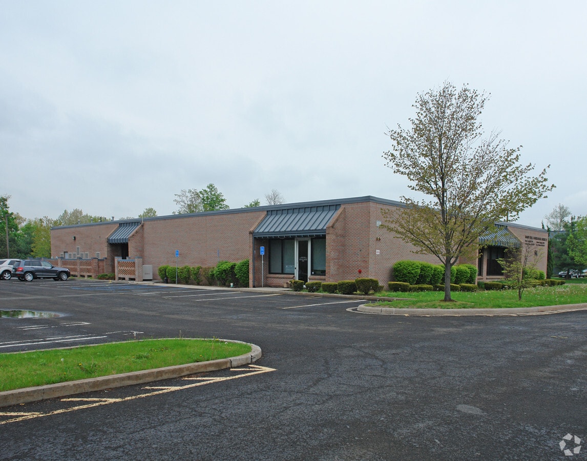 84 Route 59, Suffern, NY 10901