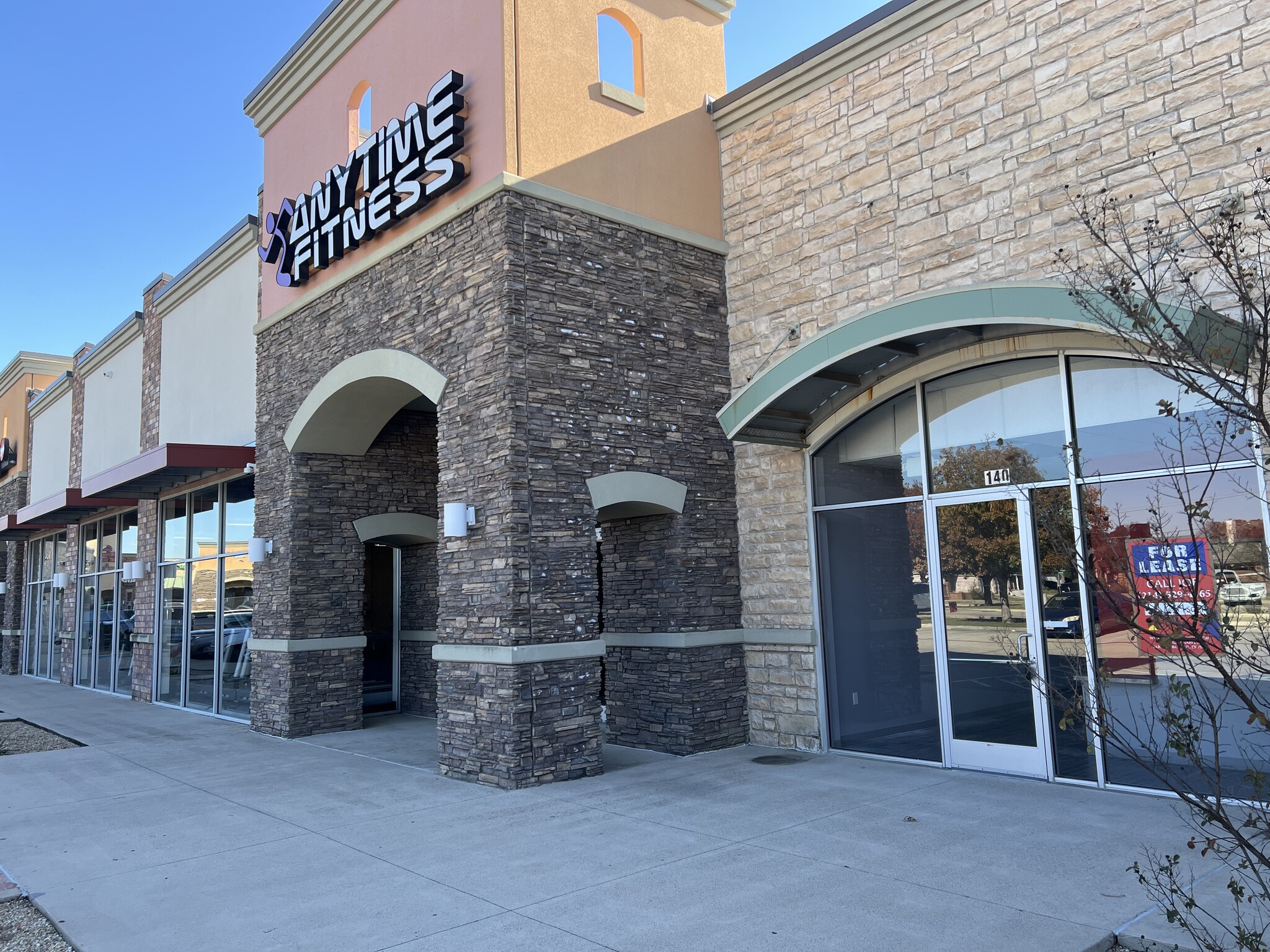 5000 Western Center Blvd, Fort Worth, TX for lease Interior Photo- Image 1 of 1