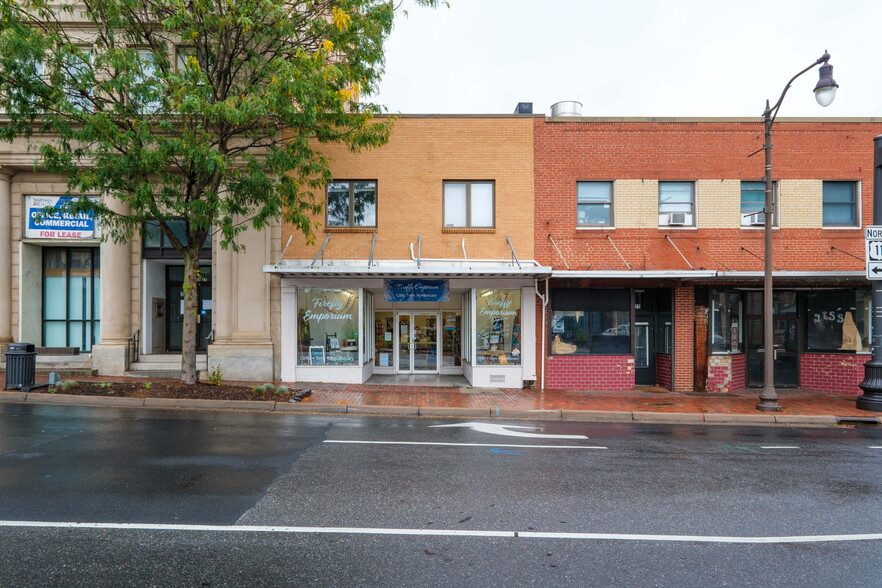 16 S Main St, Harrisonburg, VA for lease - Building Photo - Image 1 of 12