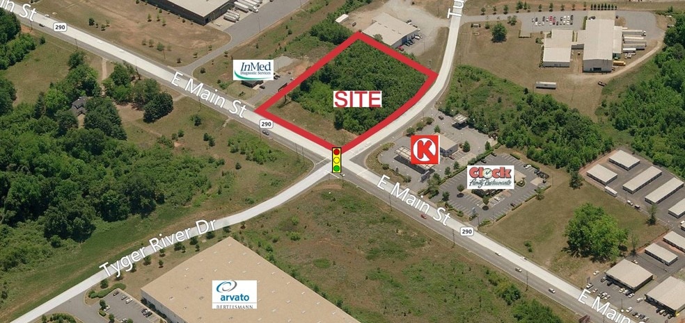 1700 E Main St, Duncan, SC for sale - Primary Photo - Image 1 of 1