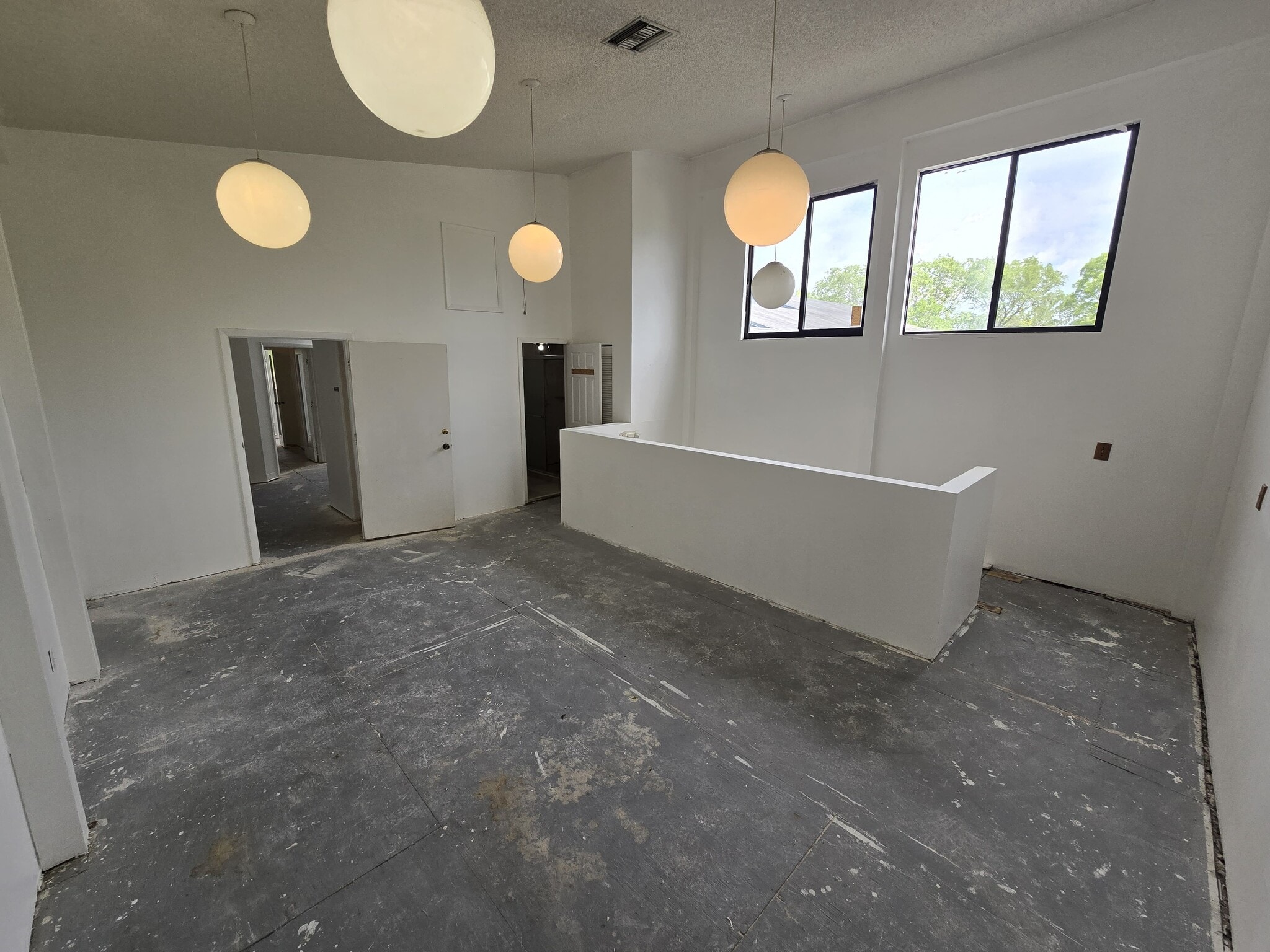 5800-5820 N University Dr, Fort Lauderdale, FL for lease Interior Photo- Image 1 of 17