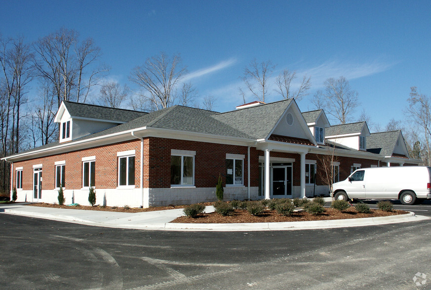 5306 NC-55 Hwy, Durham, NC for lease - Building Photo - Image 2 of 5