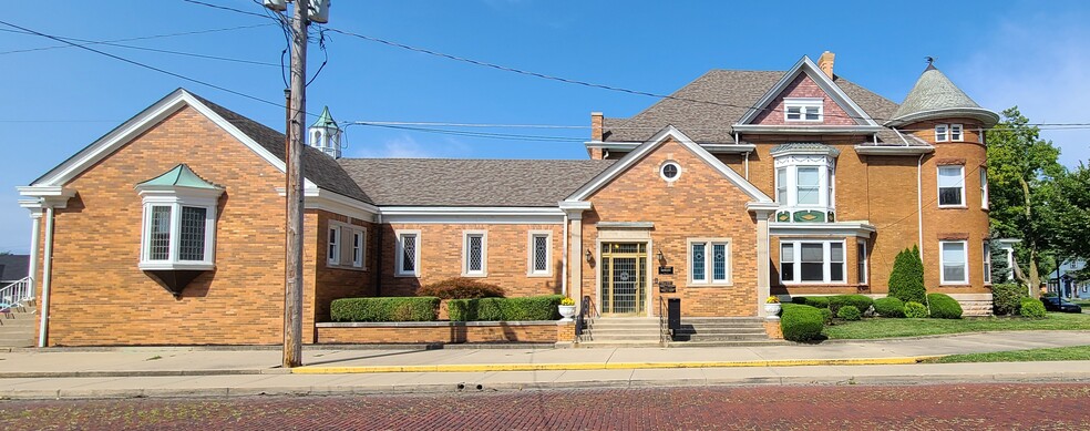 403 W 8th St, Anderson, IN for sale - Building Photo - Image 3 of 42