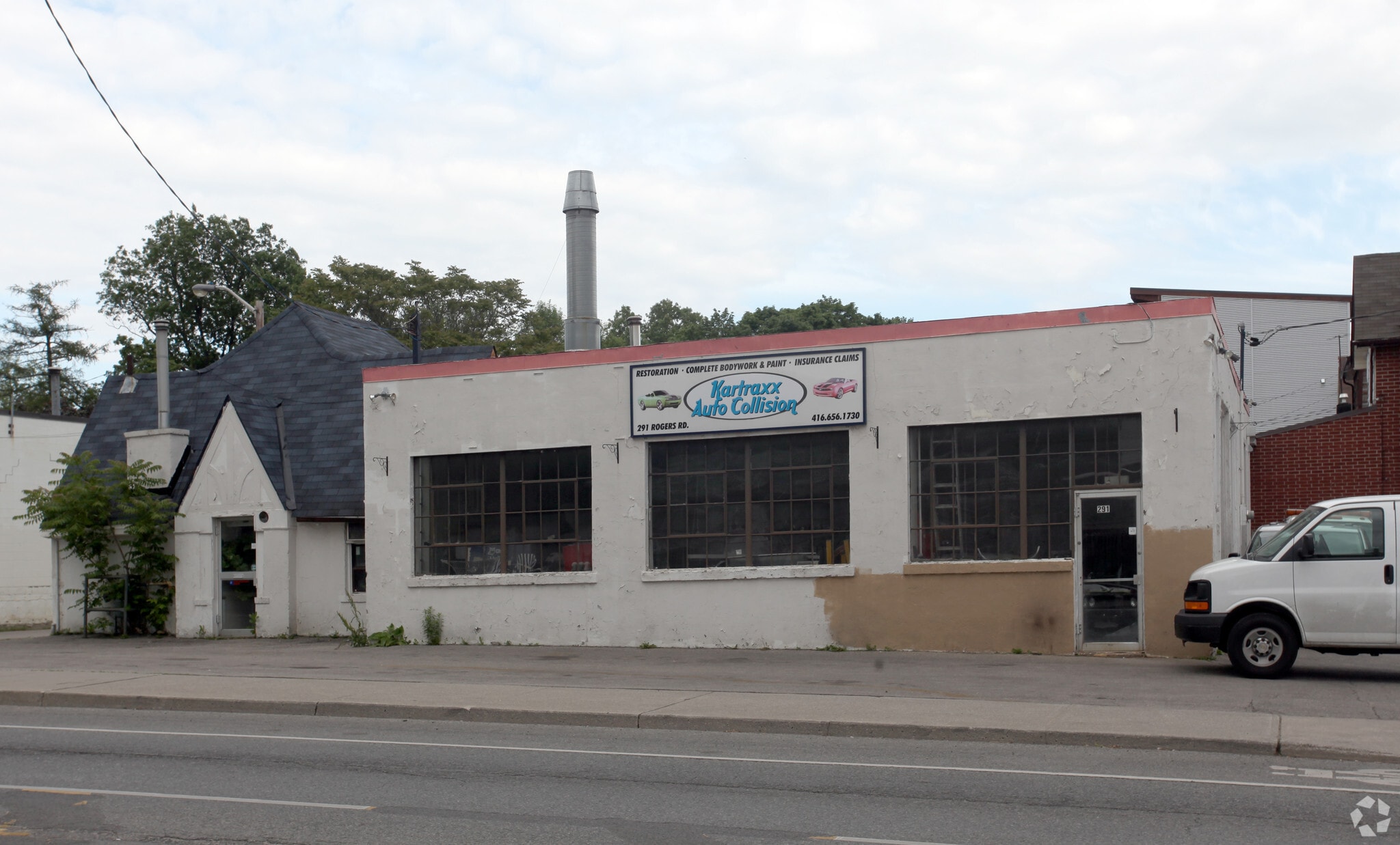 291 Rogers Rd, Toronto, ON for sale Primary Photo- Image 1 of 1
