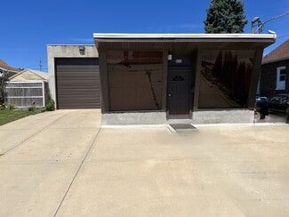 More details for 833 Oliver Ave, Aurora, IL - Industrial for Sale