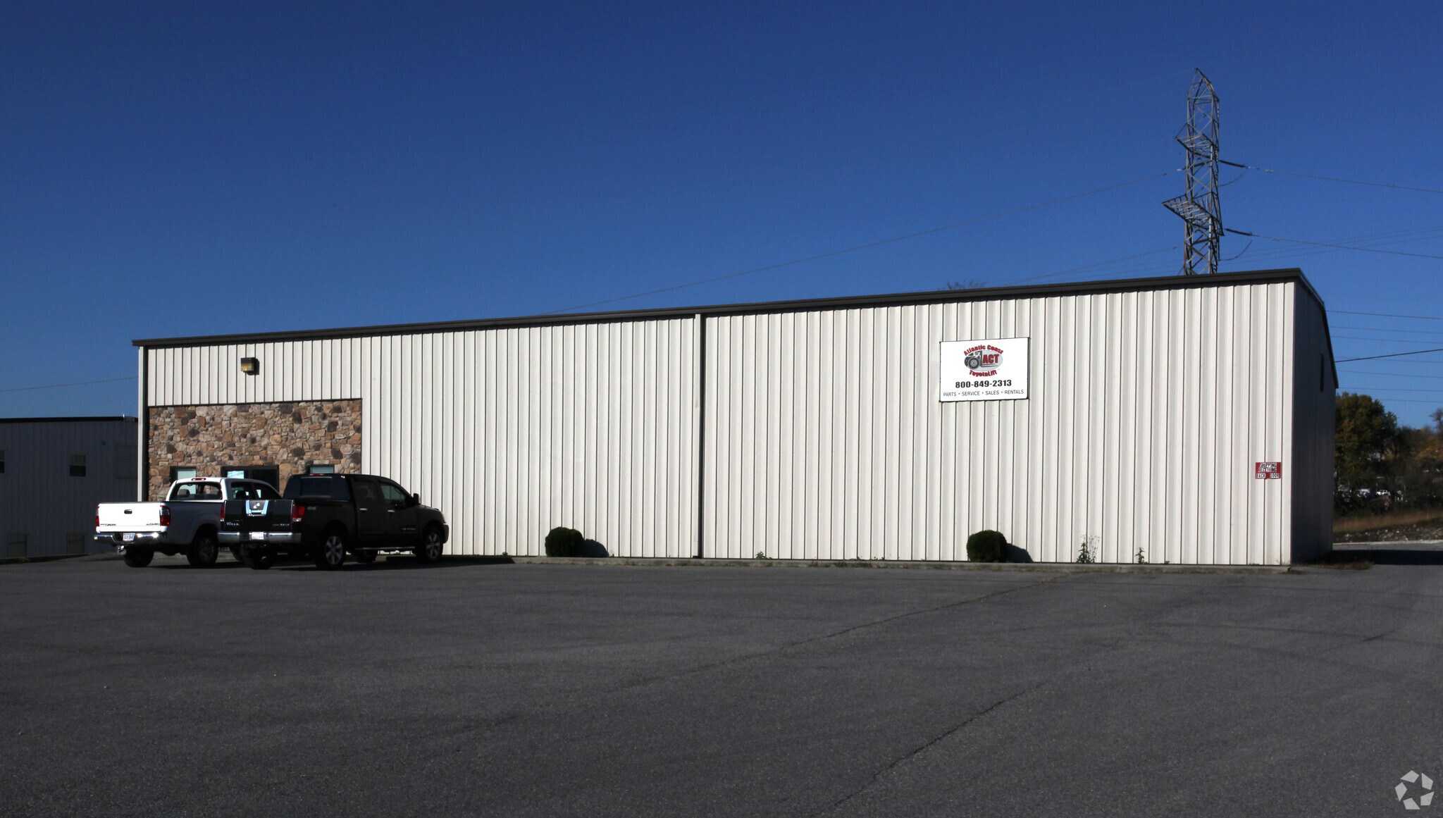 165 Simmons Dr, Cloverdale, VA for sale Primary Photo- Image 1 of 1