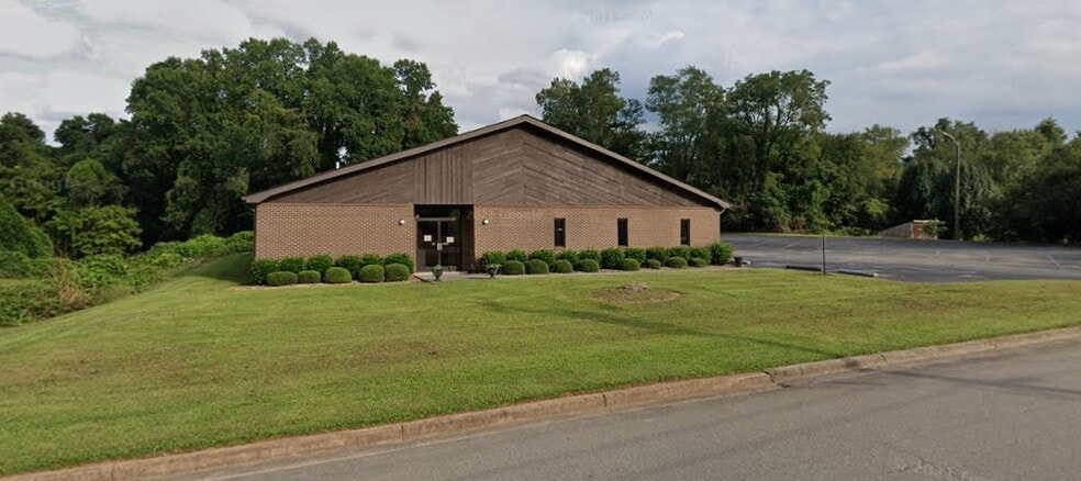 722 E Union St, Morganton, NC for sale - Building Photo - Image 1 of 5