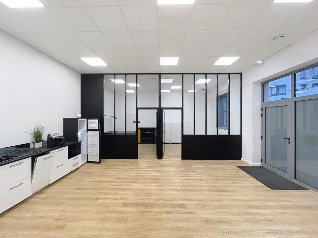 114 Grande Rue De Saint-Clair, Caluire-et-Cuire for lease Interior Photo- Image 1 of 7