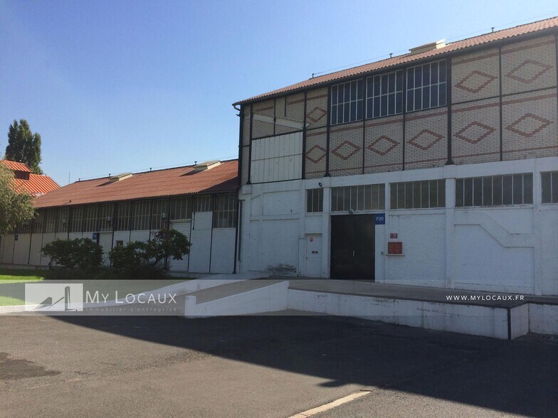 Flex in Bezons for lease - Building Photo - Image 1 of 4