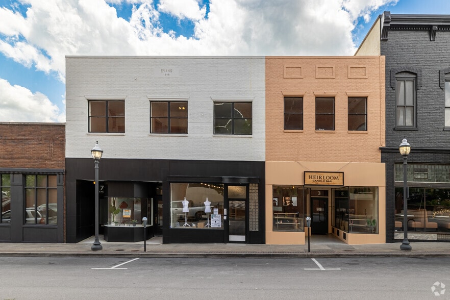 3-7 E Mountain St, Fayetteville, AR for lease - Building Photo - Image 1 of 12