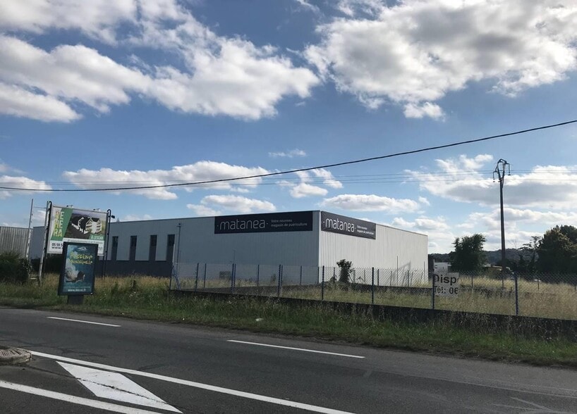 Rue Des Anciens Combattants, Lescar for lease - Building Photo - Image 2 of 3