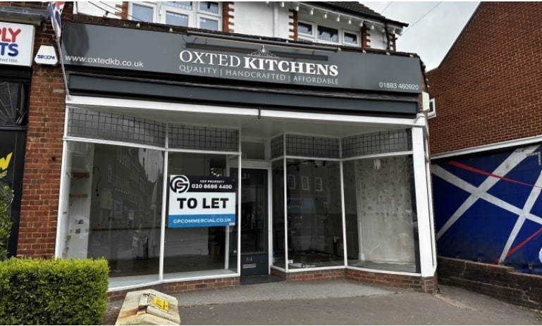 54 Station Rd E, Oxted for sale Primary Photo- Image 1 of 1