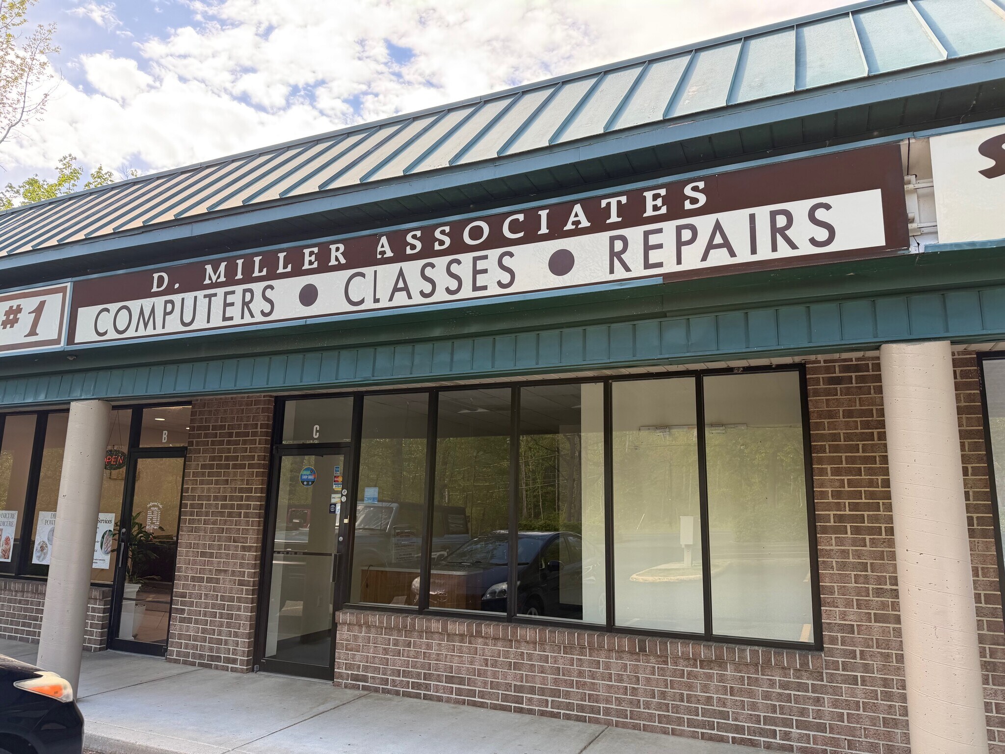 5720 Deale Churchton Rd, Deale, MD for lease Building Photo- Image 1 of 8
