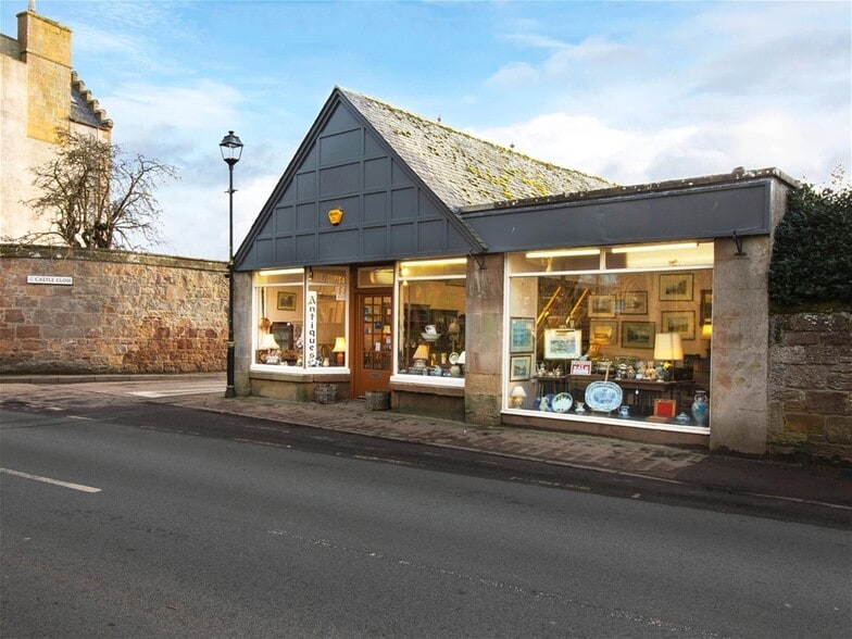 Castle Close Antiques, Dornoch for sale - Primary Photo - Image 1 of 11