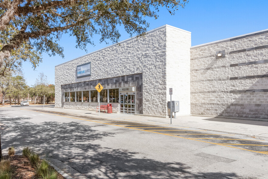 101 Towne Center Blvd, Sanford, FL for lease - Building Photo - Image 2 of 4