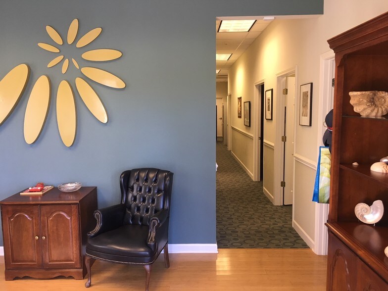 211 E Butler Rd, Mauldin, SC for sale - Building Photo - Image 1 of 1