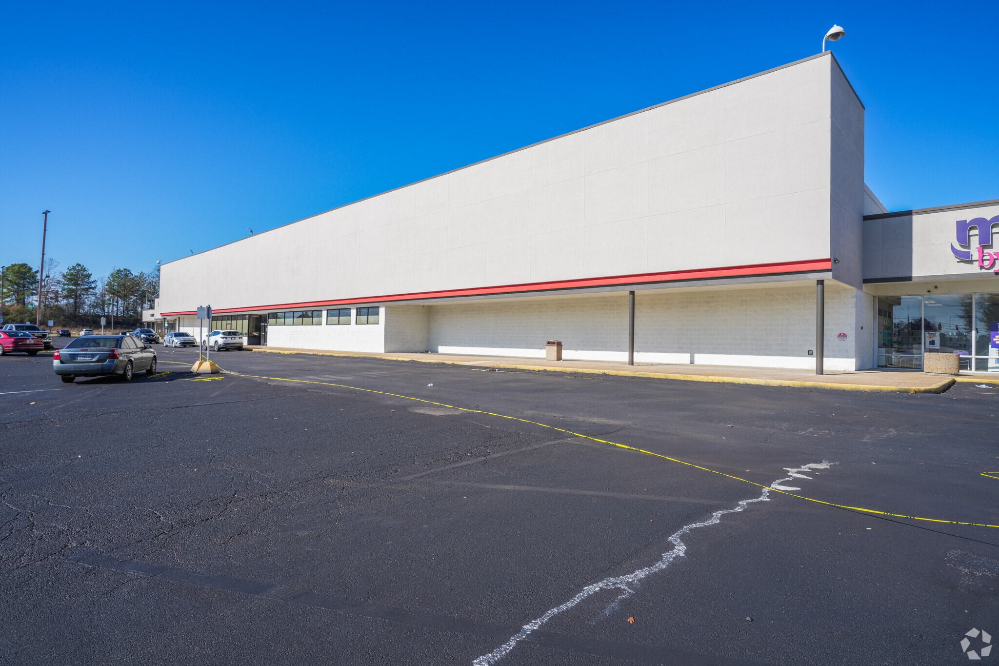 3188-3318 W Northside Dr, Jackson, MS for sale Building Photo- Image 1 of 16