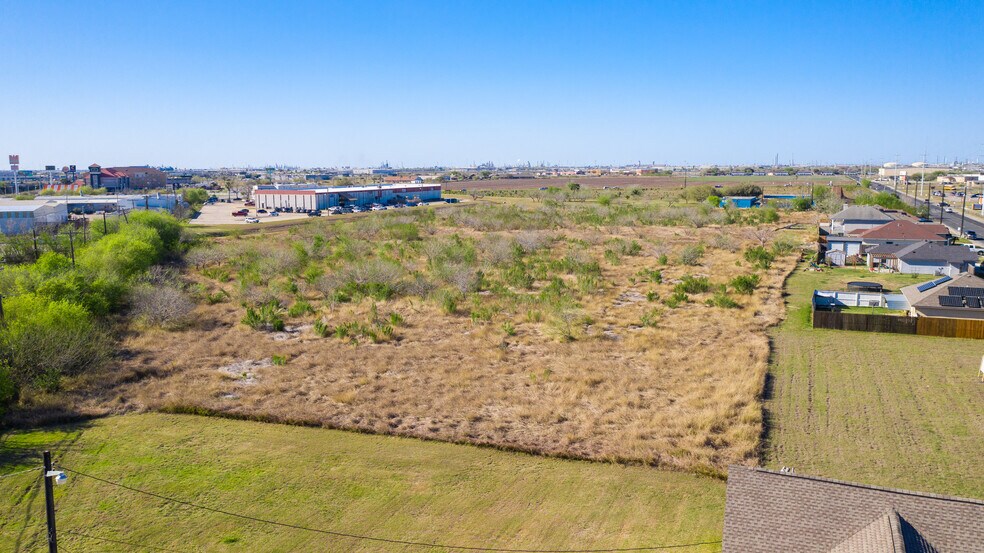 0000 Cliff Maus Dr, Corpus Christi, TX for sale - Building Photo - Image 2 of 18