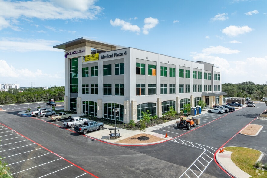 11123 Christus Hills, San Antonio, TX for lease - Building Photo - Image 1 of 6