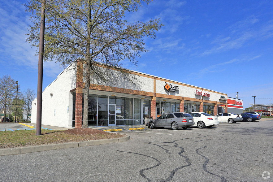 3929 Victory Blvd, Portsmouth, VA for lease - Building Photo - Image 2 of 5