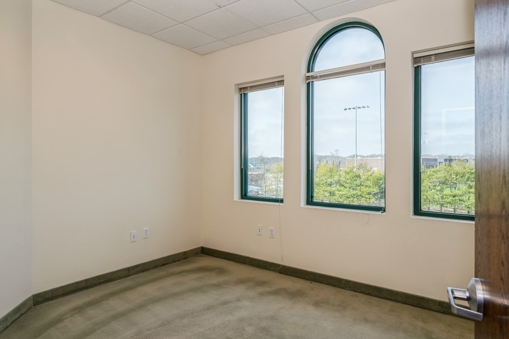 267 Carleton Ave, Central Islip, NY for lease Interior Photo- Image 1 of 8