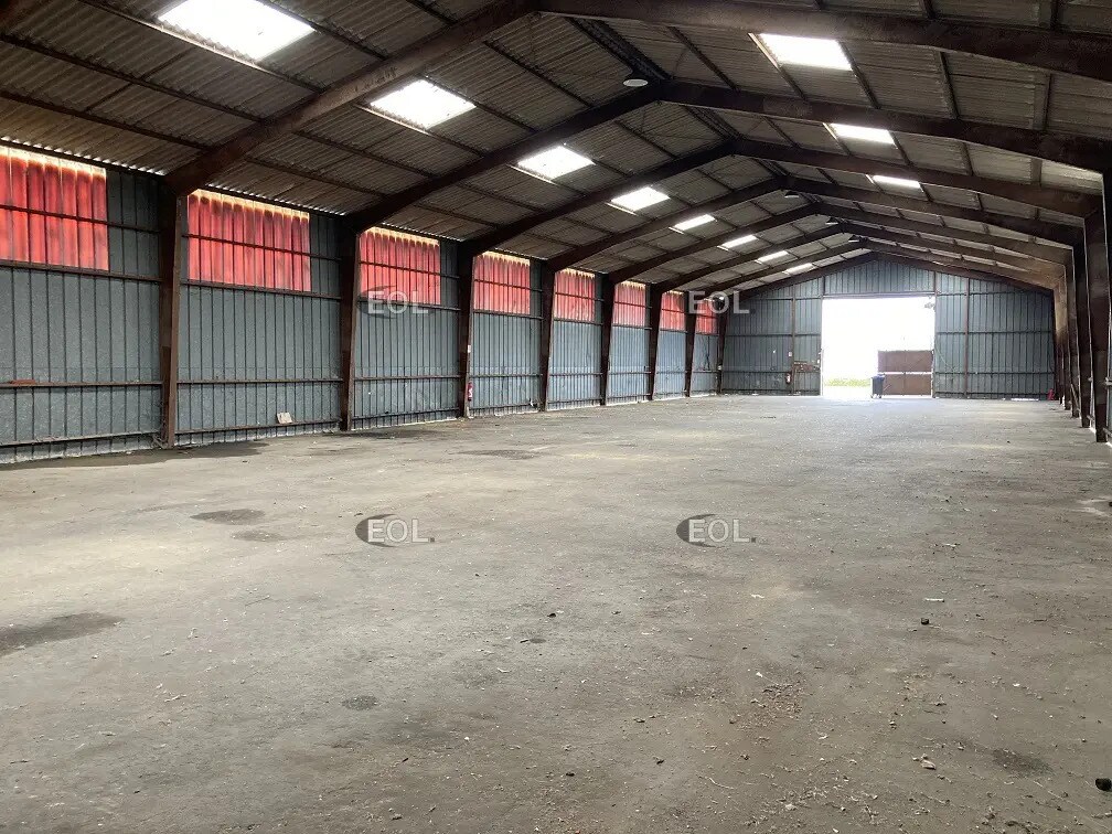 Industrial in Meaux for lease Building Photo- Image 1 of 4