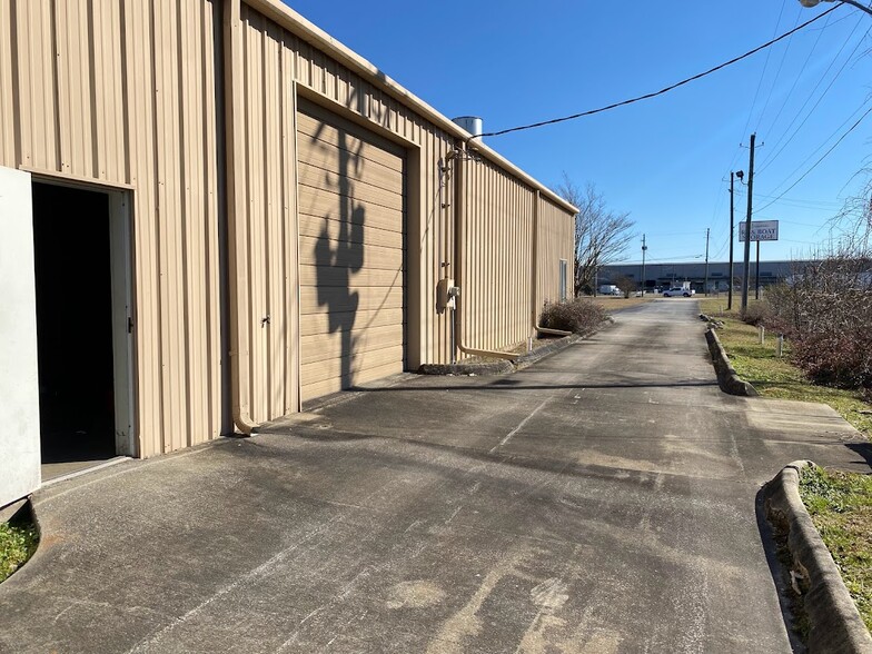 101 Wilson Way, Calera, AL for sale - Building Photo - Image 2 of 12