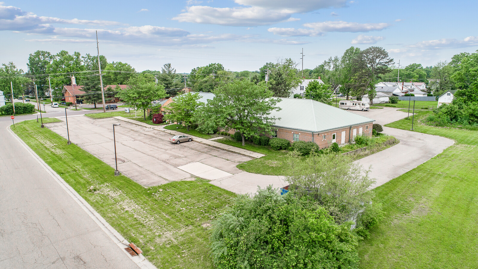 1380 Compton Rd, Cincinnati, OH 45231