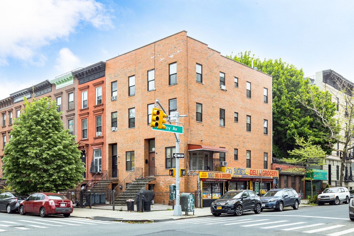 114 Macon St, Brooklyn, NY 11216