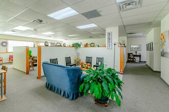 1801 Sunset Pl, Longmont, CO for sale Interior Photo- Image 2 of 9