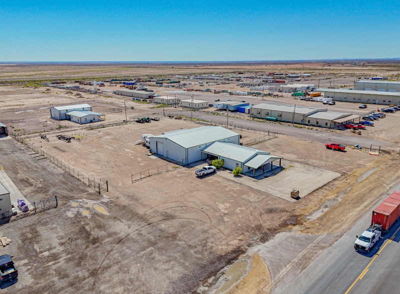 3090 Texas 17, Pecos, TX for sale - Primary Photo - Image 1 of 5