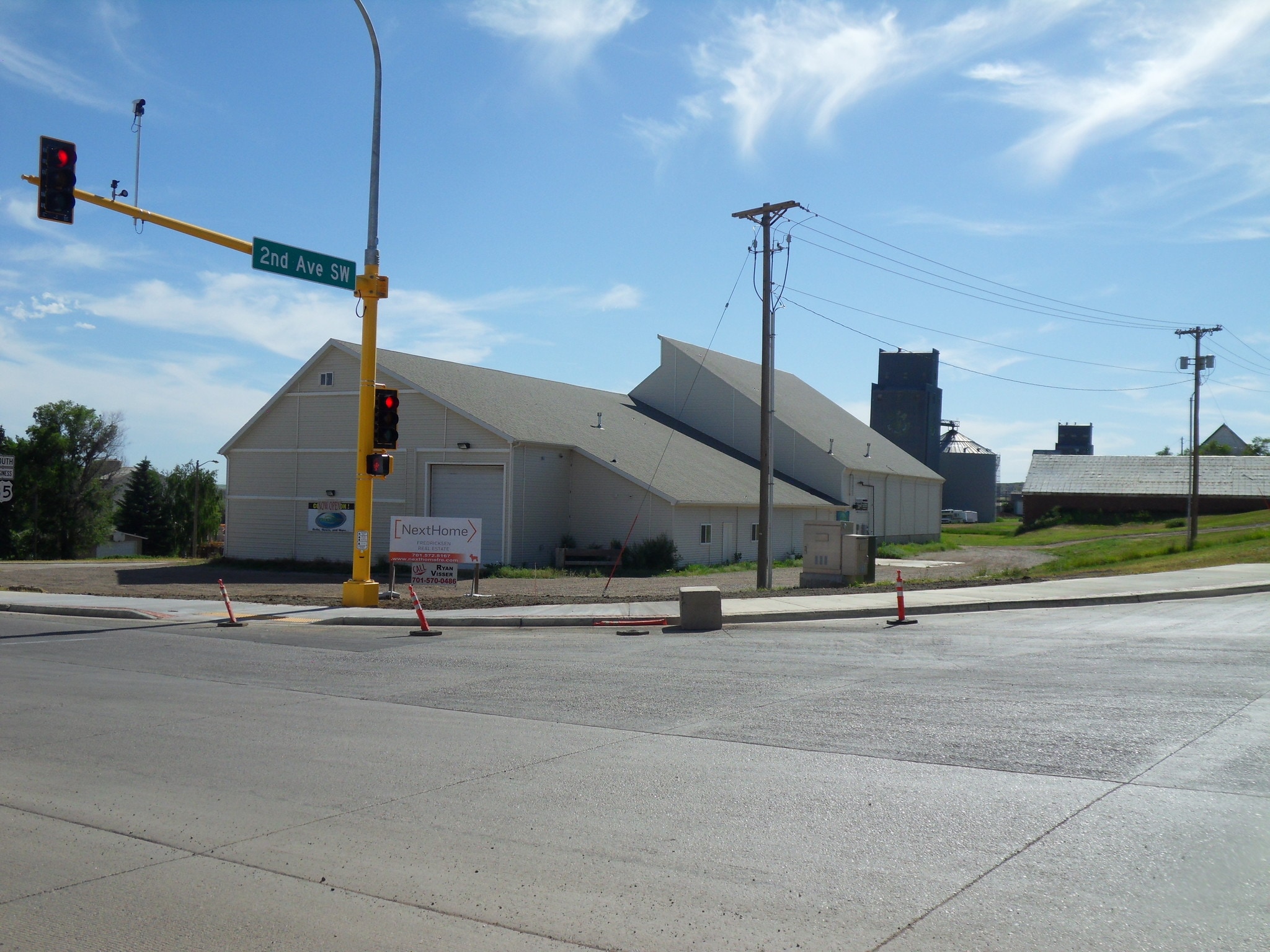 201 S Main St, Watford City, ND for sale Primary Photo- Image 1 of 11