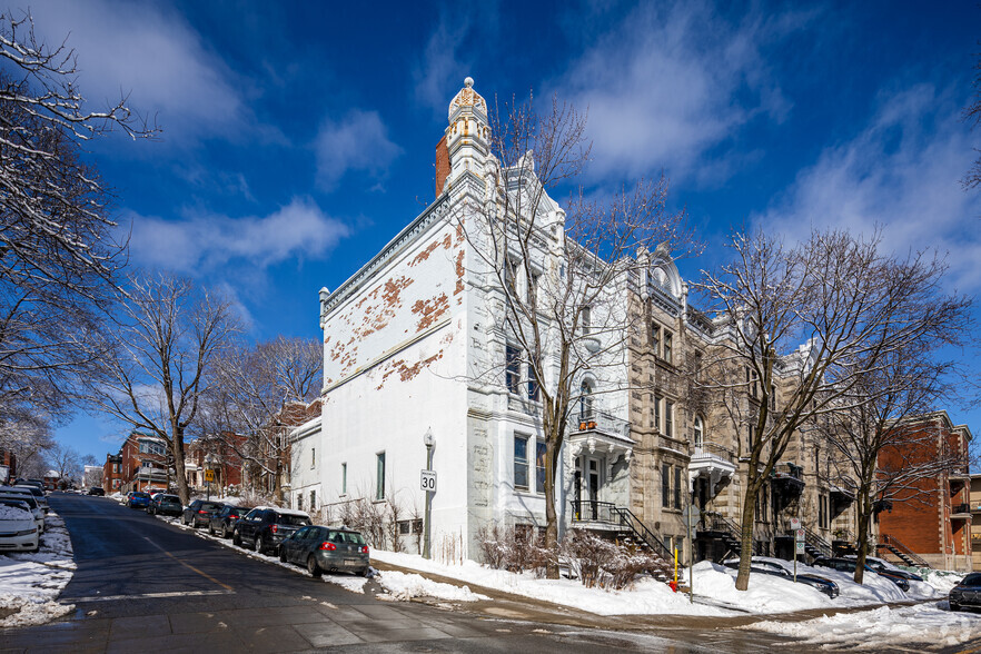 37-39 Av Chesterfield, Westmount, QC for sale - Primary Photo - Image 1 of 4