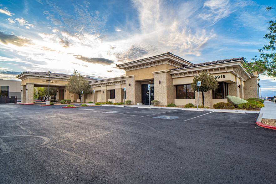 5915 S Rainbow Blvd, Las Vegas, NV for sale - Building Photo - Image 1 of 1