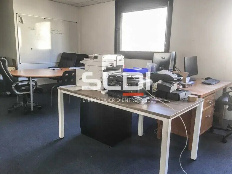 3 Rue Michel Rambaud, Lyon for lease - Interior Photo - Image 2 of 3
