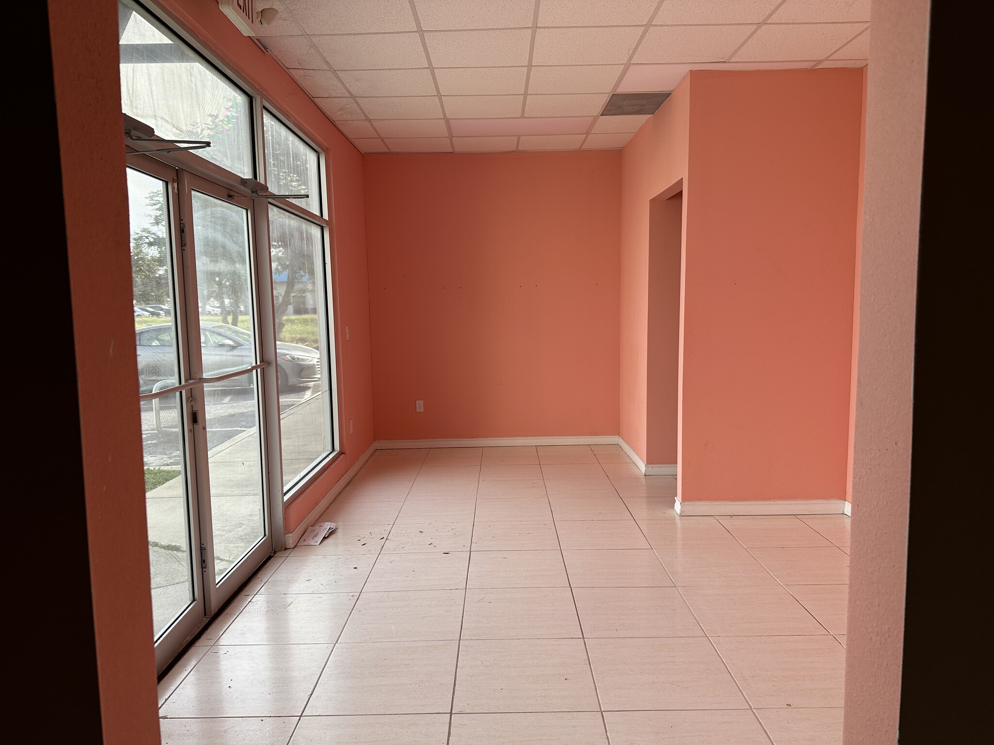 1328 S Jackson Rd, McAllen, TX for lease Interior Photo- Image 1 of 6