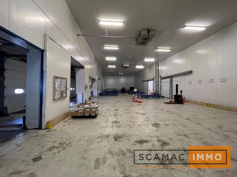 Industrial in Thiais for lease - Building Photo - Image 3 of 10