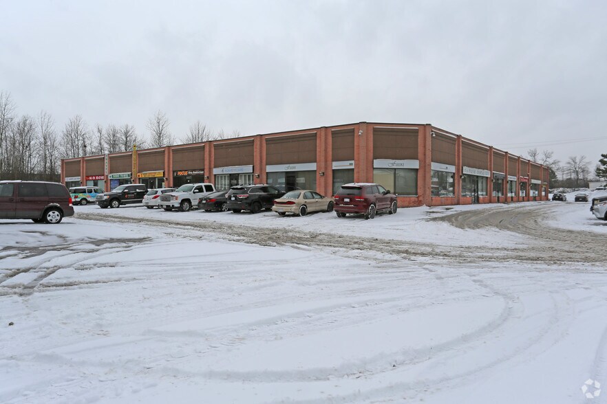 676 Monarch Ave, Ajax, ON L1S 4S2