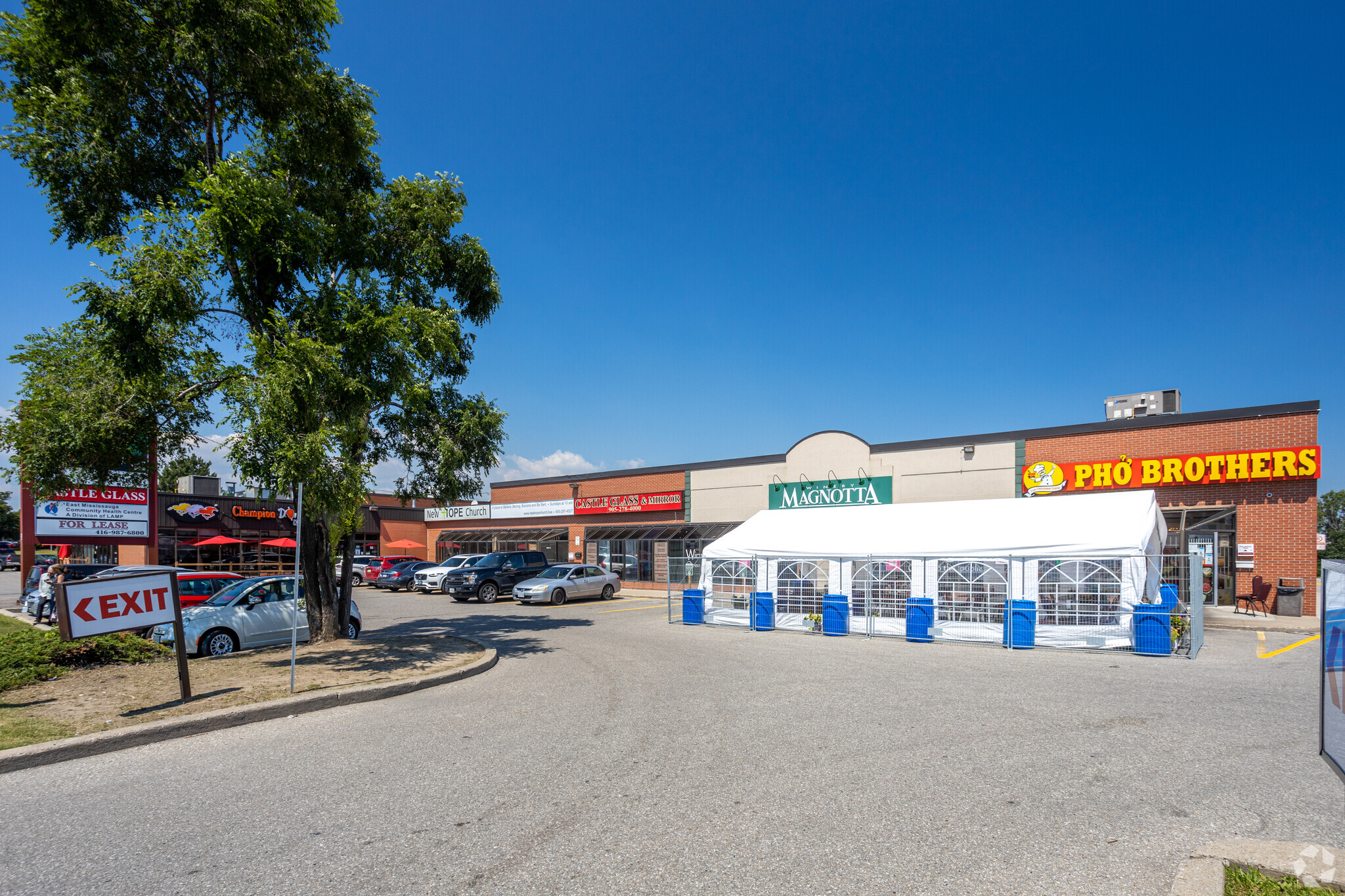 2555 Dixie Rd, Mississauga, ON for lease Primary Photo- Image 1 of 6