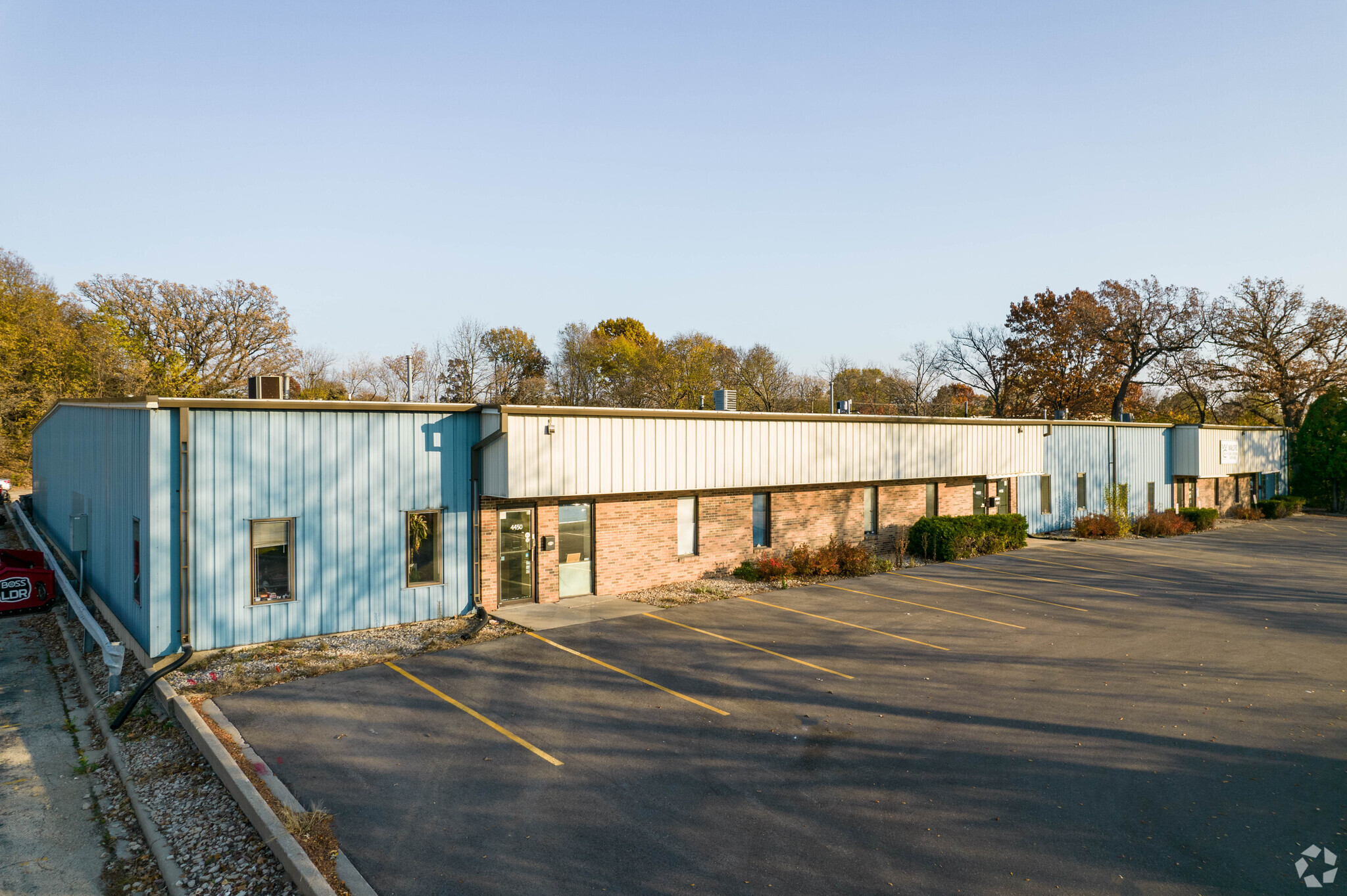 4450-4462 Robertson Rd, Madison, WI for sale Building Photo- Image 1 of 1