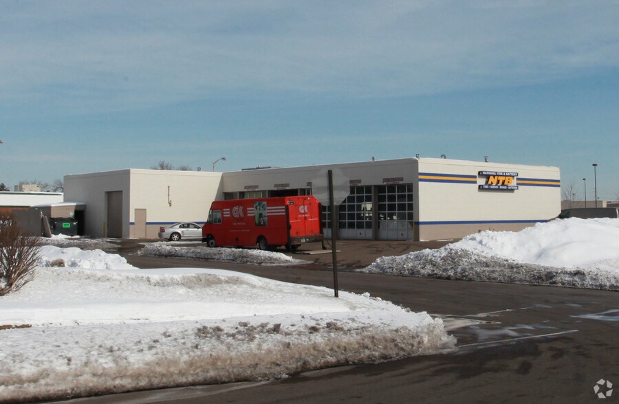 5501 N Xerxes Ave, Minneapolis, MN 55430 Retail for Sale