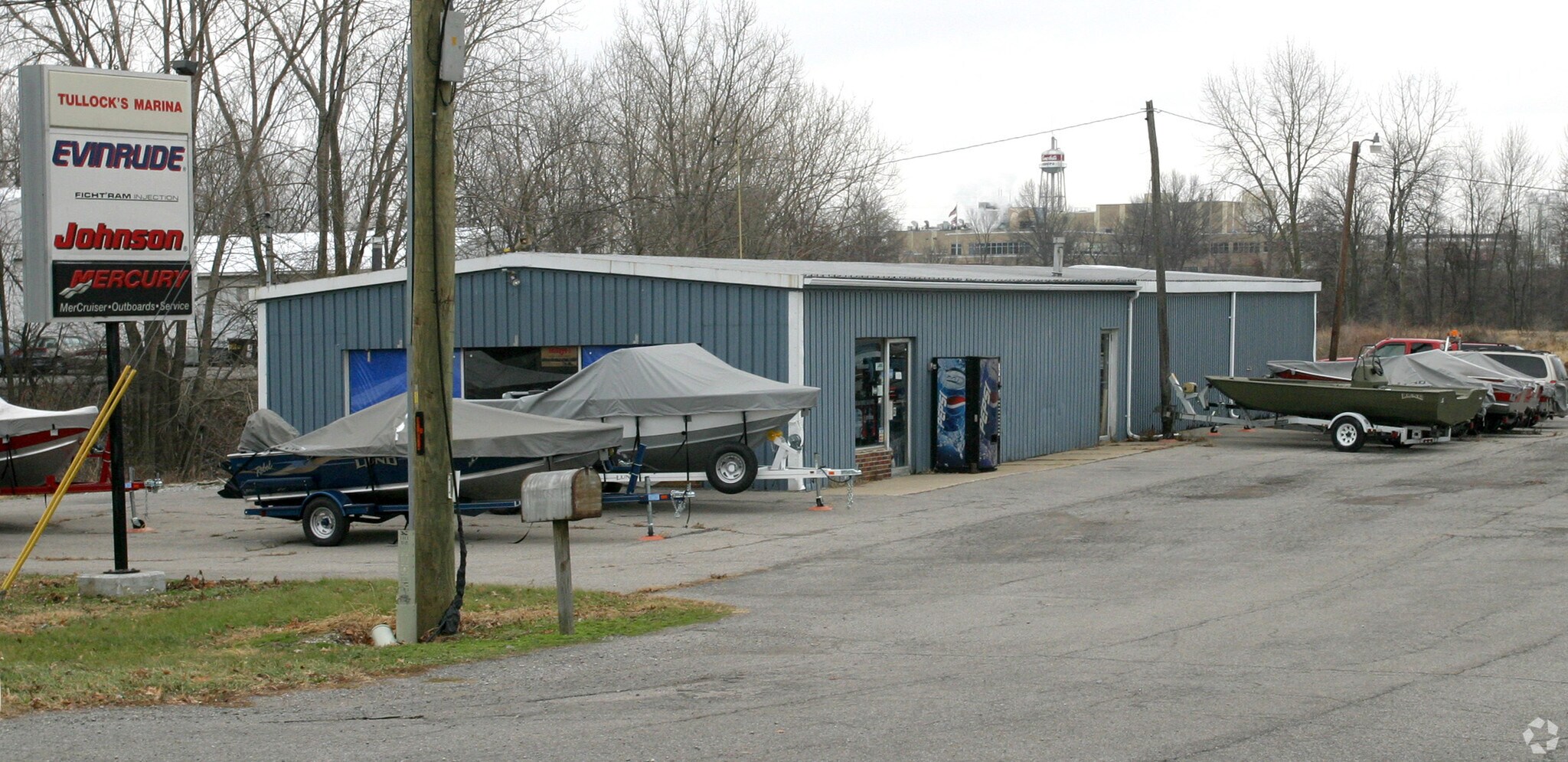 543 E Riverview Ave, Napoleon, OH for sale Primary Photo- Image 1 of 1