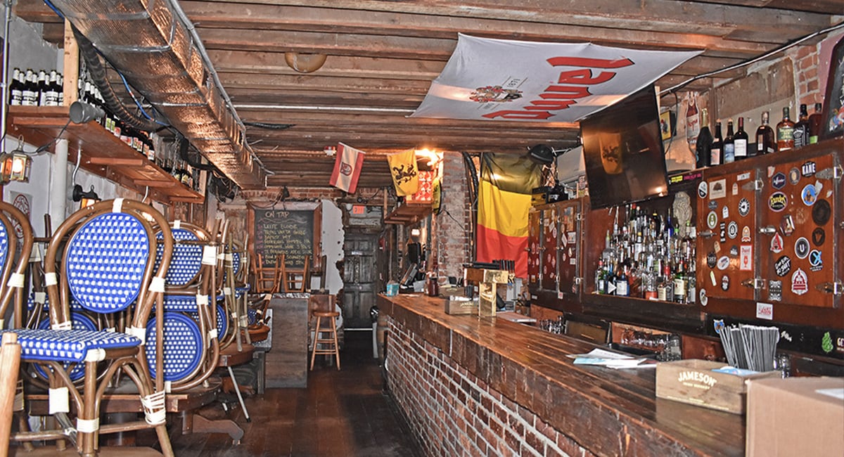 1238 H St NE, Washington, DC for sale Interior Photo- Image 1 of 3