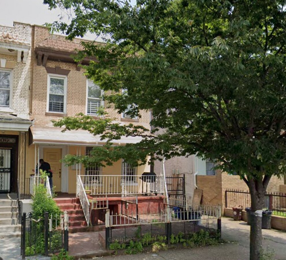 619 Saratoga Ave, Brooklyn, NY 11212