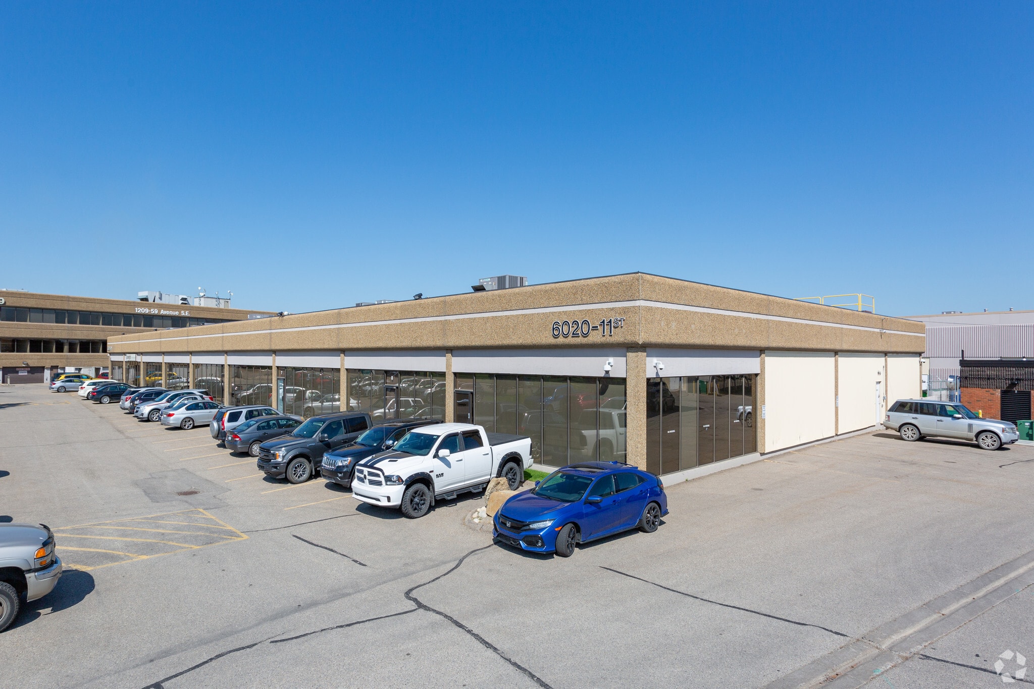 6020 11th St SE, Calgary, AB for sale Primary Photo- Image 1 of 1