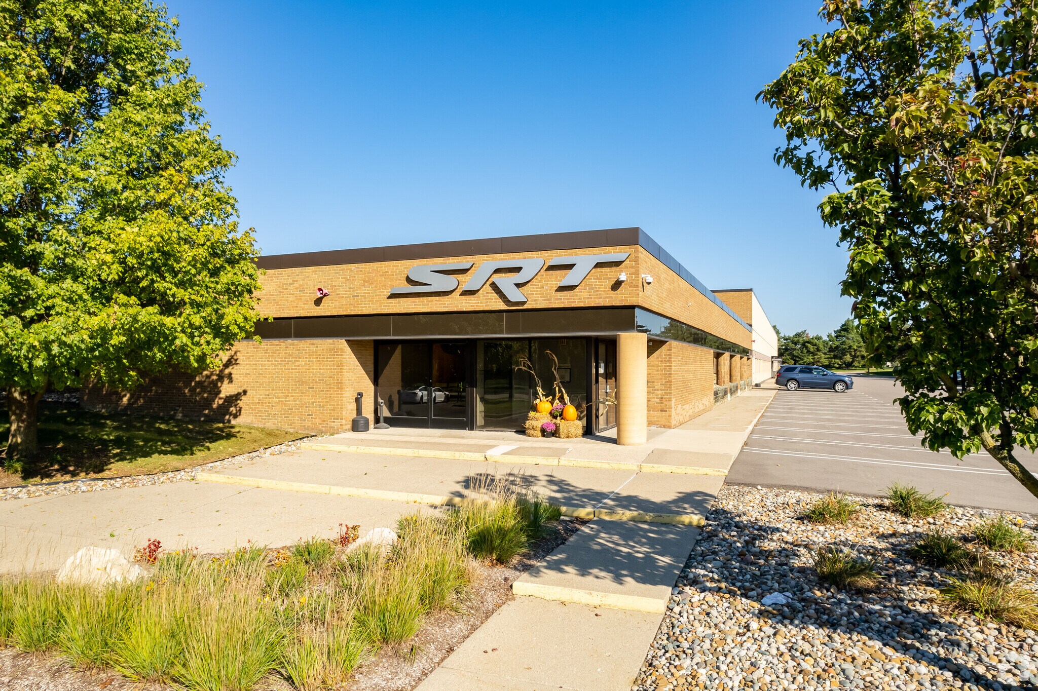 2301 Featherstone Rd, Auburn Hills, MI 48326 Flex for Lease