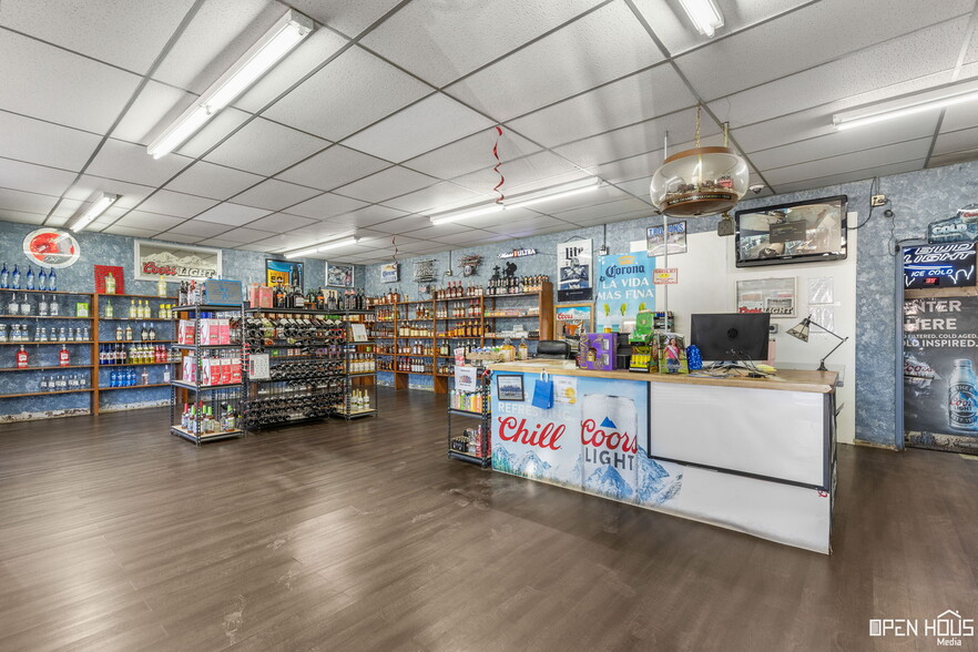 18847 US-281, Windthorst, TX for sale - Interior Photo - Image 3 of 31